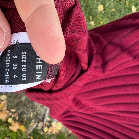SHEIN Ribbed Maroon Mock neck Sweater - Picture 2 of 2